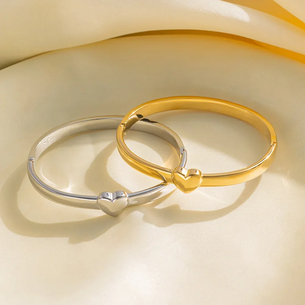 Luxury Heart Shape Stainless Steel Bangles & Bracelets Big Heart Bracelet for Women Girls Men Wedding Jewelry
Luxury Heart Shape Stainless Steel Bangles & Bracelets Big Heart Bracelet for Women Girls Men Wedding Jewelry