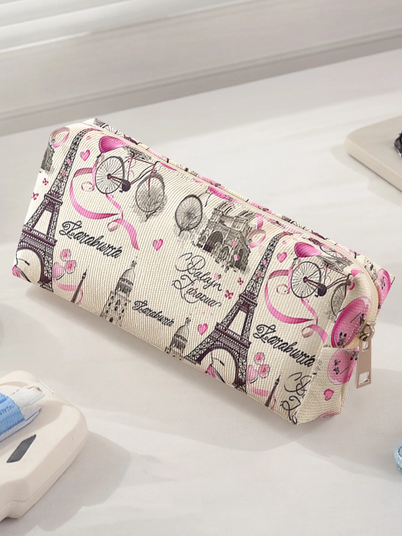 Paris Eiffel Tower Pink Heart Print Zipper Pencil Bag Cute Student Stationery Pouch Portable Cosmetic Storage Case
Paris Eiffel Tower Pink Heart Print Zipper Pencil Bag Cute Student Stationery Pouch Portable Cosmetic Storage Case
