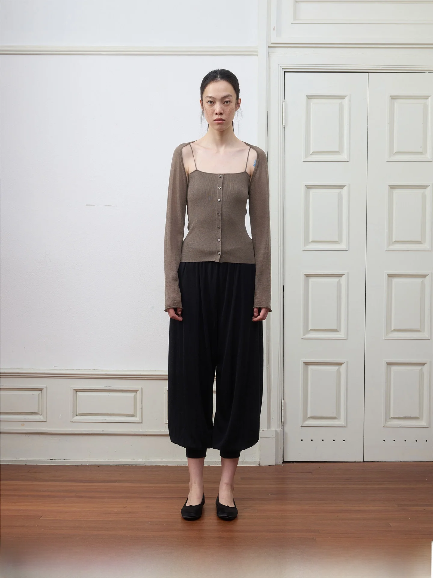 Outdoor Casual Silk Wool Blend Elastic Waist Knitted Pants High Elasticity Skin-friendly Breathable Ladies Leisure Trousers
Outdoor Casual Silk Wool Blend Elastic Waist Knitted Pants High Elasticity Skin-friendly Breathable Ladies Leisure Trousers