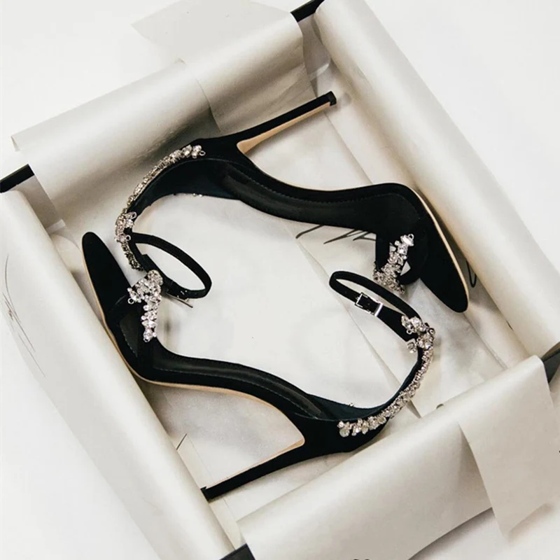Black Sexy Sandals New Water Diamond Celebrity Banquet High Heels Metal Decoration Original Women's Shoes
Black Sexy Sandals New Water Diamond Celebrity Banquet High Heels Metal Decoration Original Women's Shoes