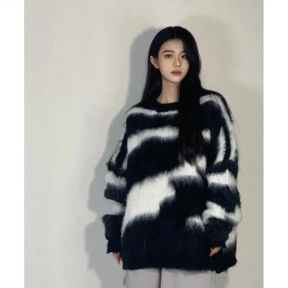 Lazy Wind Star Sweater Korean Style Quality Women's Winter Spice Girl Dress Hair Korean Version Round Neck Outside Sweater Woman
Lazy Wind Star Sweater Korean Style Quality Women's Winter Spice Girl Dress Hair Korean Version Round Neck Outside Sweater Woman