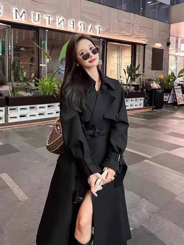 Корейская модная женская ветровка свободного кроя средней длины, оверсайз, стройнящая фигуру, весна-осень, новинка
Корейская модная женская ветровка свободного кроя средней длины, оверсайз, стройнящая фигуру, весна-осень, новинка