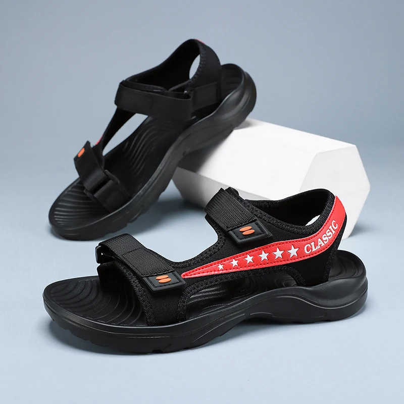 A pair of teens velcro outdoor sports sandals double adjustable straps soft thick anti-slip sole daily beach walking shoesLZ-980
A pair of teens velcro outdoor sports sandals double adjustable straps soft thick anti-slip sole daily beach walking shoesLZ-980
