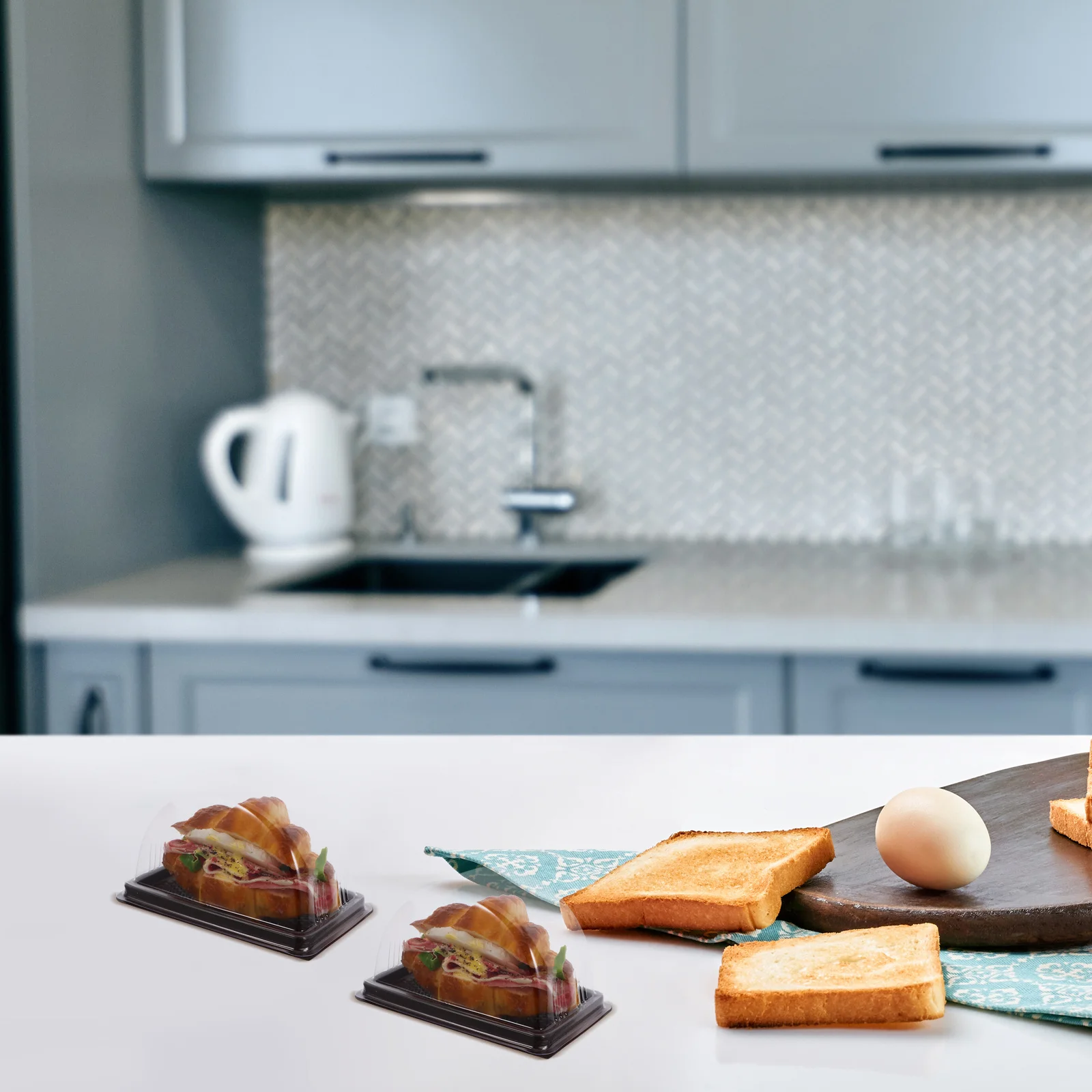 50pcs Cake Packaging Boxes Disposable Plastic Tray For Baked Food Storage Roll Cake Container Takeaway Lunch Snacks Desserts 
50pcs Cake Packaging Boxes Disposable Plastic Tray For Baked Food Storage Roll Cake Container Takeaway Lunch Snacks Desserts