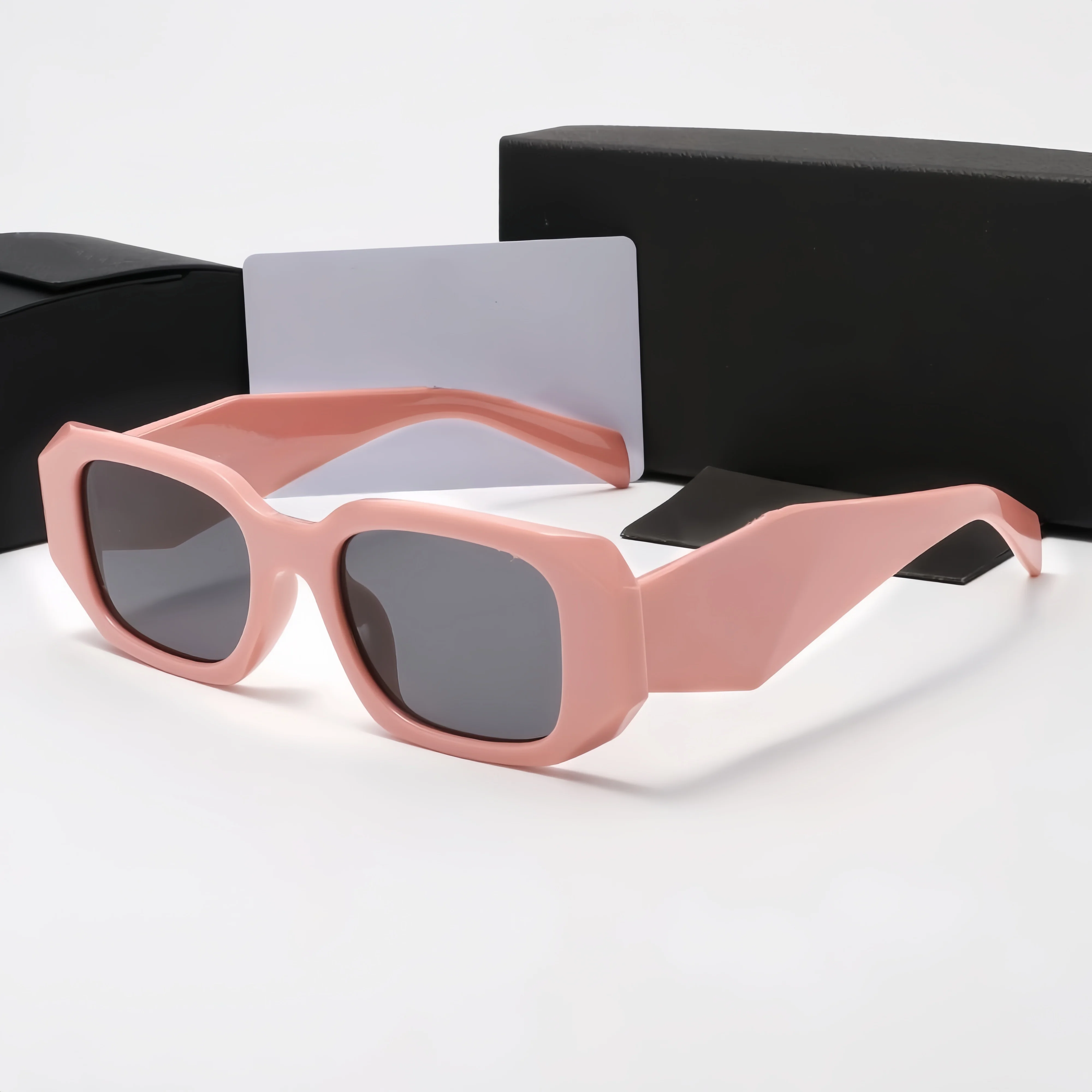 Summer Hot Selling Sunglasses Versatile Slimming UV-Protective Sunglasses Retro Square Frame Sunglasses Unisex Holiday Gifts
Summer Hot Selling Sunglasses Versatile Slimming UV-Protective Sunglasses Retro Square Frame Sunglasses Unisex Holiday Gifts