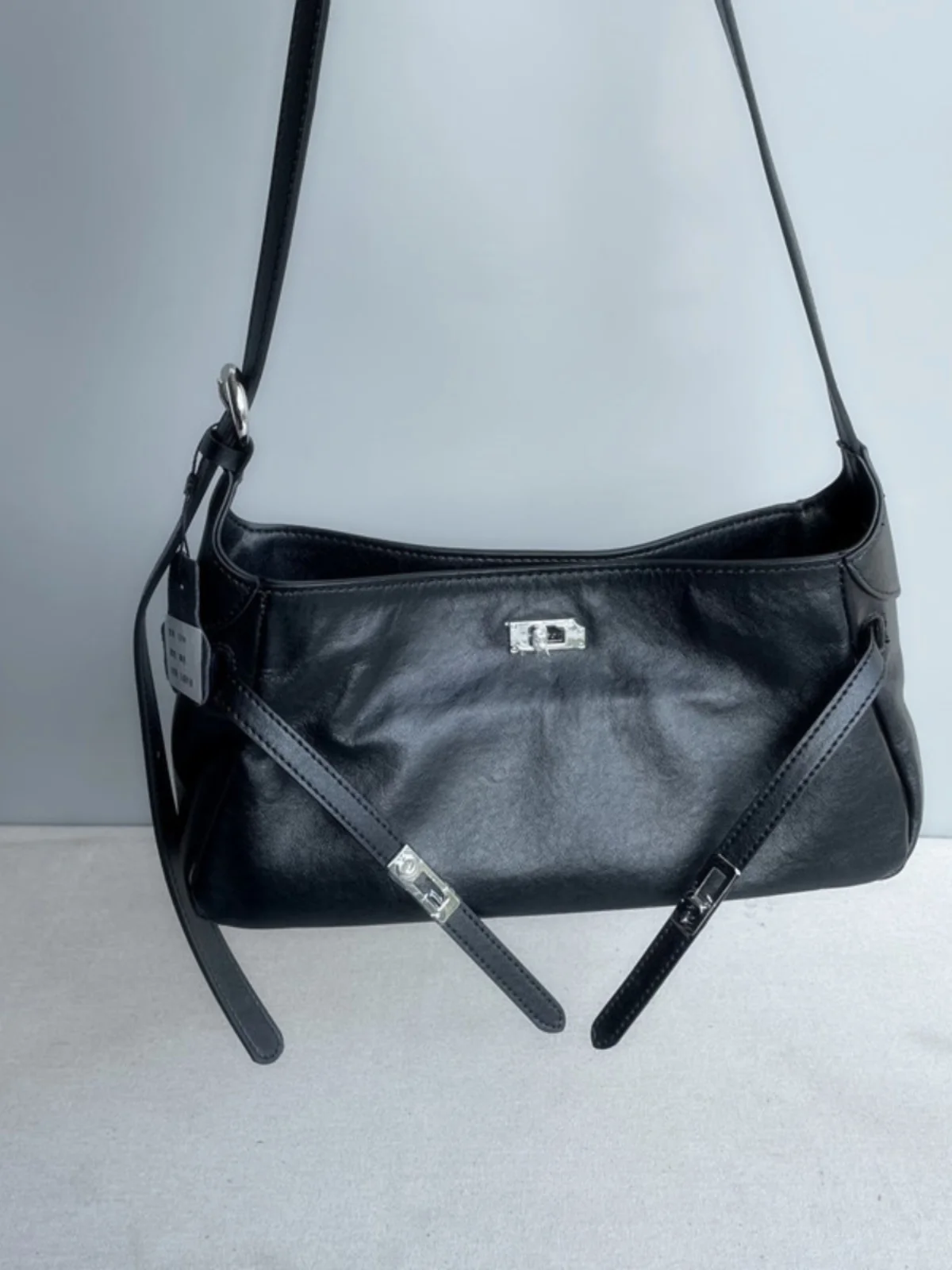 New Faionable Genuine Leather Women's Bag Top Layer Tanned Cowhide Korean Sle Underarm Crossbody Bag
New Faionable Genuine Leather Women's Bag Top Layer Tanned Cowhide Korean Sle Underarm Crossbody Bag