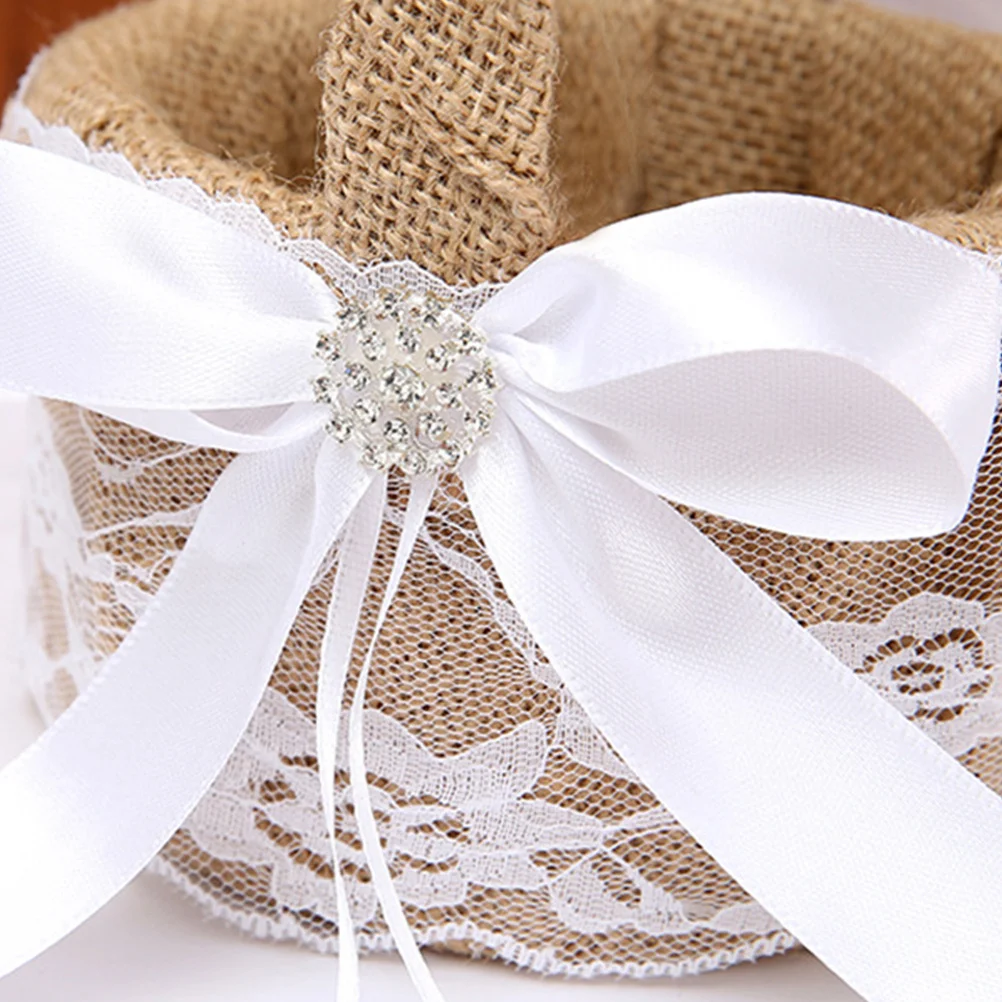 1Set Linen Wedding Ring Cushion Lace Bowknot Design Soft Touch Protect Ring Perfect for Wedding Ceremony Engagement
1Set Linen Wedding Ring Cushion Lace Bowknot Design Soft Touch Protect Ring Perfect for Wedding Ceremony Engagement