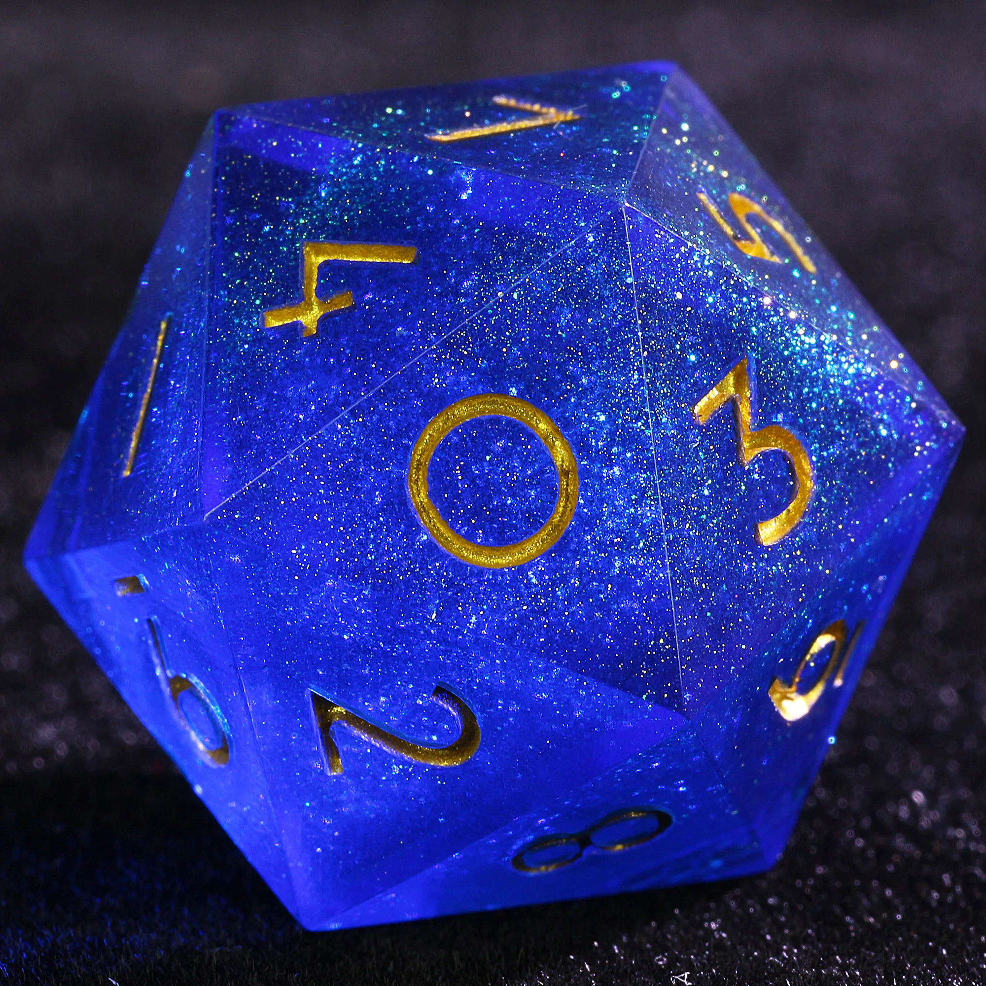 Наборы кубиков Draw Steel 3 Polyhedral Resin: два 20-гранных D10 и один 6-гранный D3, серия Tactician Glint.
Наборы кубиков Draw Steel 3 Polyhedral Resin: два 20-гранных D10 и один 6-гранный D3, серия Tactician Glint.