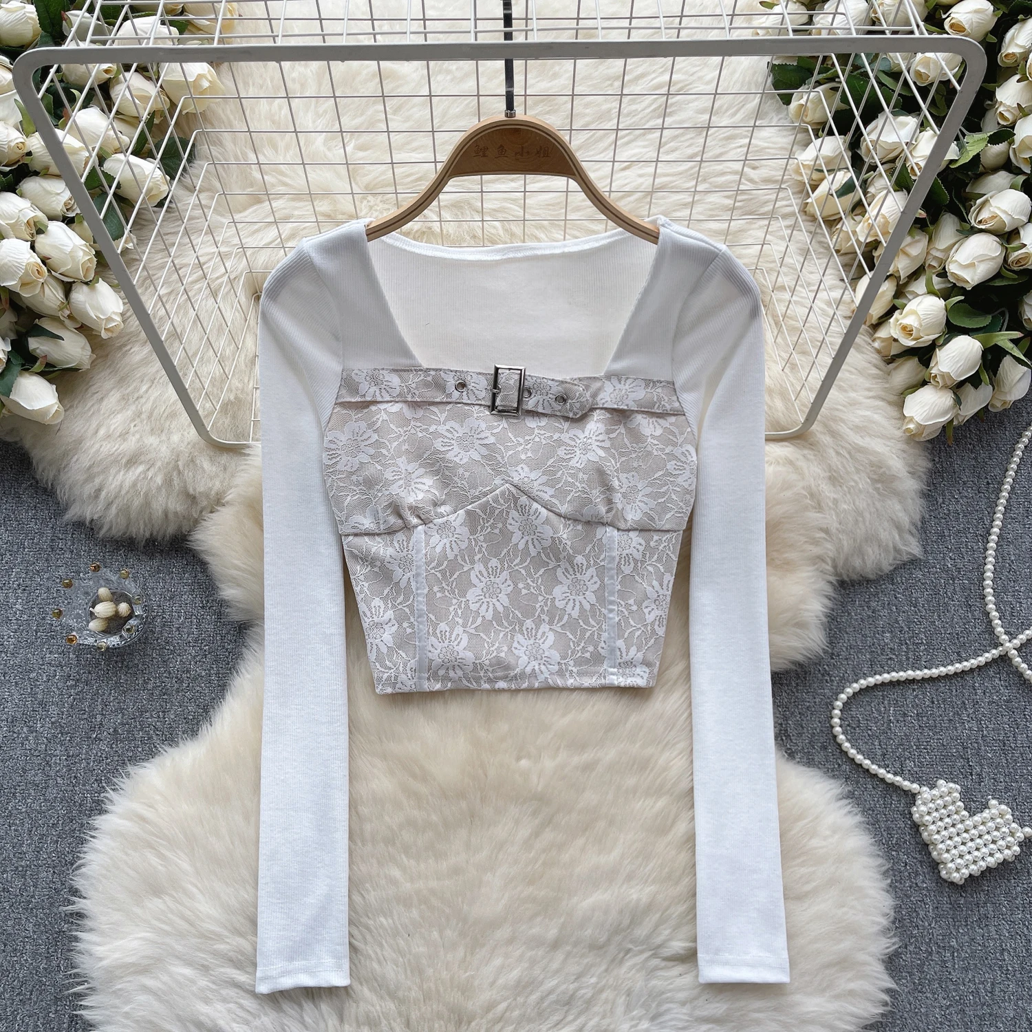 Elegant Lace Square Neck Long Sleeve Blouse Chic Vintage Korean Fashion Crop Top Women Autumn Shirts Gothic Clothing
Elegant Lace Square Neck Long Sleeve Blouse Chic Vintage Korean Fashion Crop Top Women Autumn Shirts Gothic Clothing