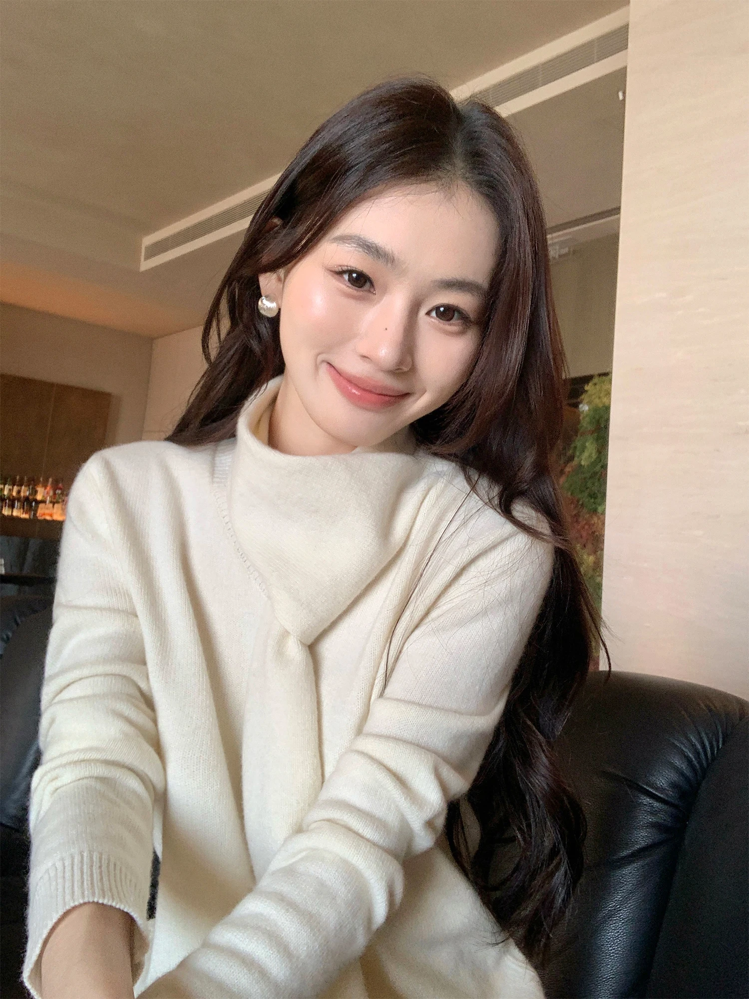 Pusumede Velvet Winter Knitwear Soft Cozy Women's Loose Sweater Scarf Collar Design Simple Style Long Sleeve Wool Blend
Pusumede Velvet Winter Knitwear Soft Cozy Women's Loose Sweater Scarf Collar Design Simple Style Long Sleeve Wool Blend