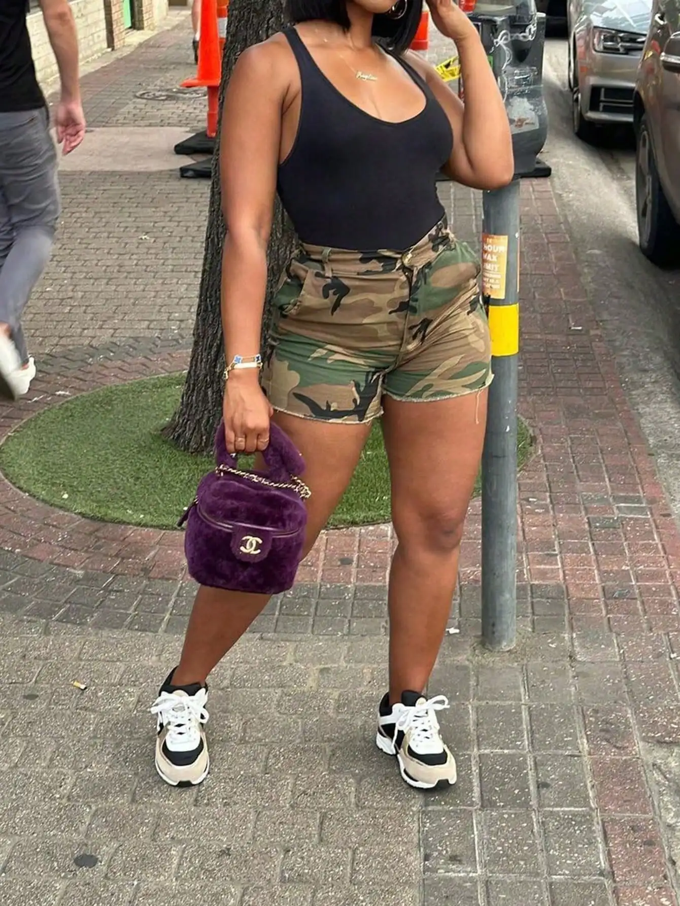 Women's Casual Mid-Waist Camouflage Print Shorts, Summer Fashion Versatile Loose Denim Shorts, Daily Street Style Hot Pants
Women's Casual Mid-Waist Camouflage Print Shorts, Summer Fashion Versatile Loose Denim Shorts, Daily Street Style Hot Pants