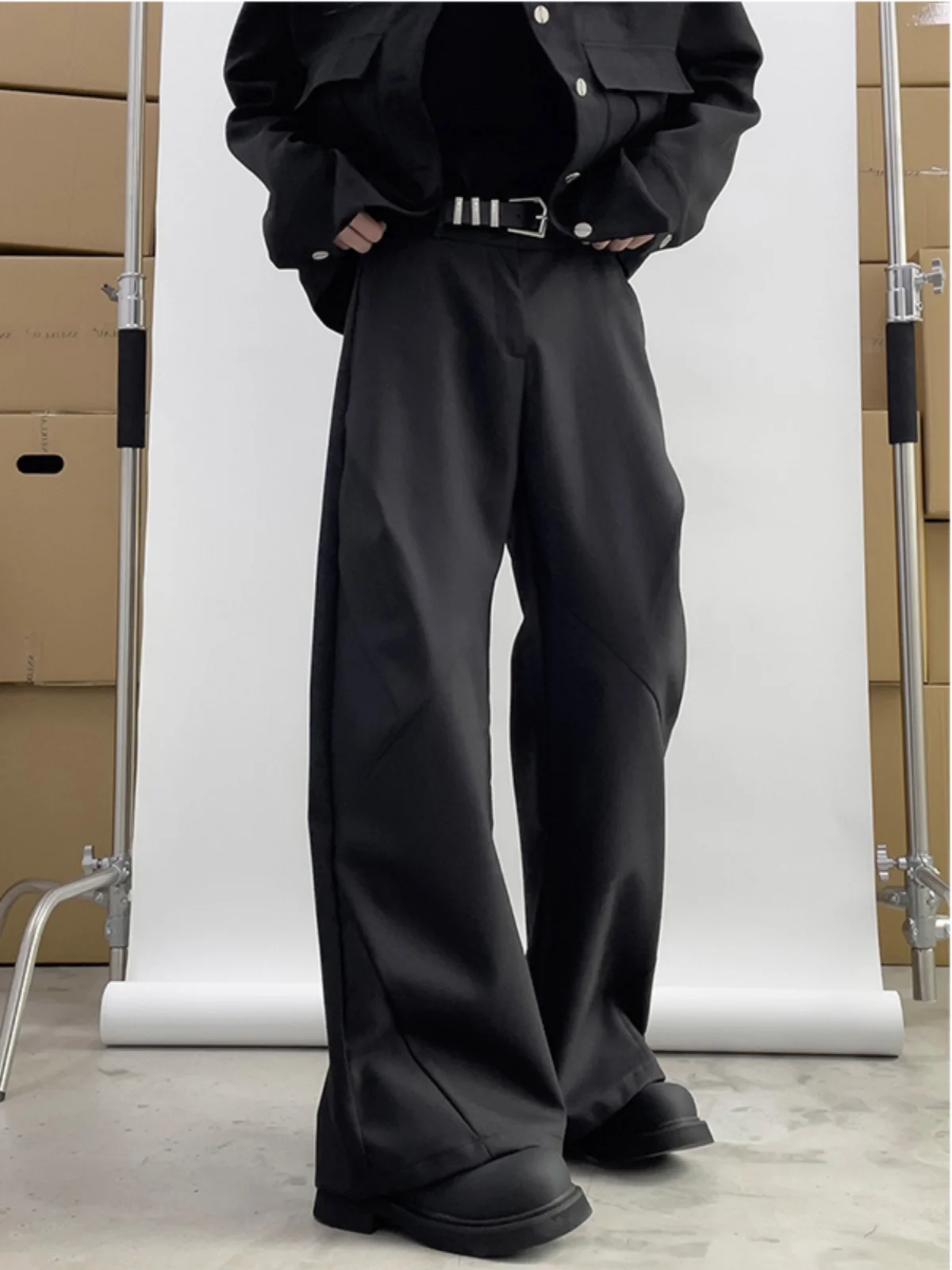 Casual Diamond Pattern Pleated Loose Men's Suit Pants Straight Leg Wide Leg 3D West Pants Spring Autumn Small Audience
Casual Diamond Pattern Pleated Loose Men's Suit Pants Straight Leg Wide Leg 3D West Pants Spring Autumn Small Audience