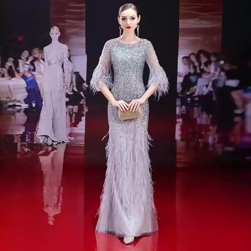 Modest Mother of the Bride dress for Wedding Guest Evening Gown Rhinestone Beading with Feather Decor for Party Formal
Modest Mother of the Bride dress for Wedding Guest Evening Gown Rhinestone Beading with Feather Decor for Party Formal