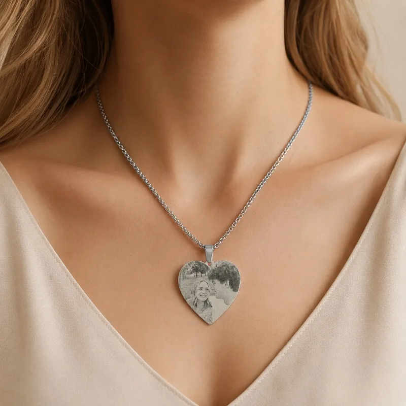 Custom Photo Heart Necklace Stainless Steel Personalized Picture Pendant Gift for Women
Custom Photo Heart Necklace Stainless Steel Personalized Picture Pendant Gift for Women