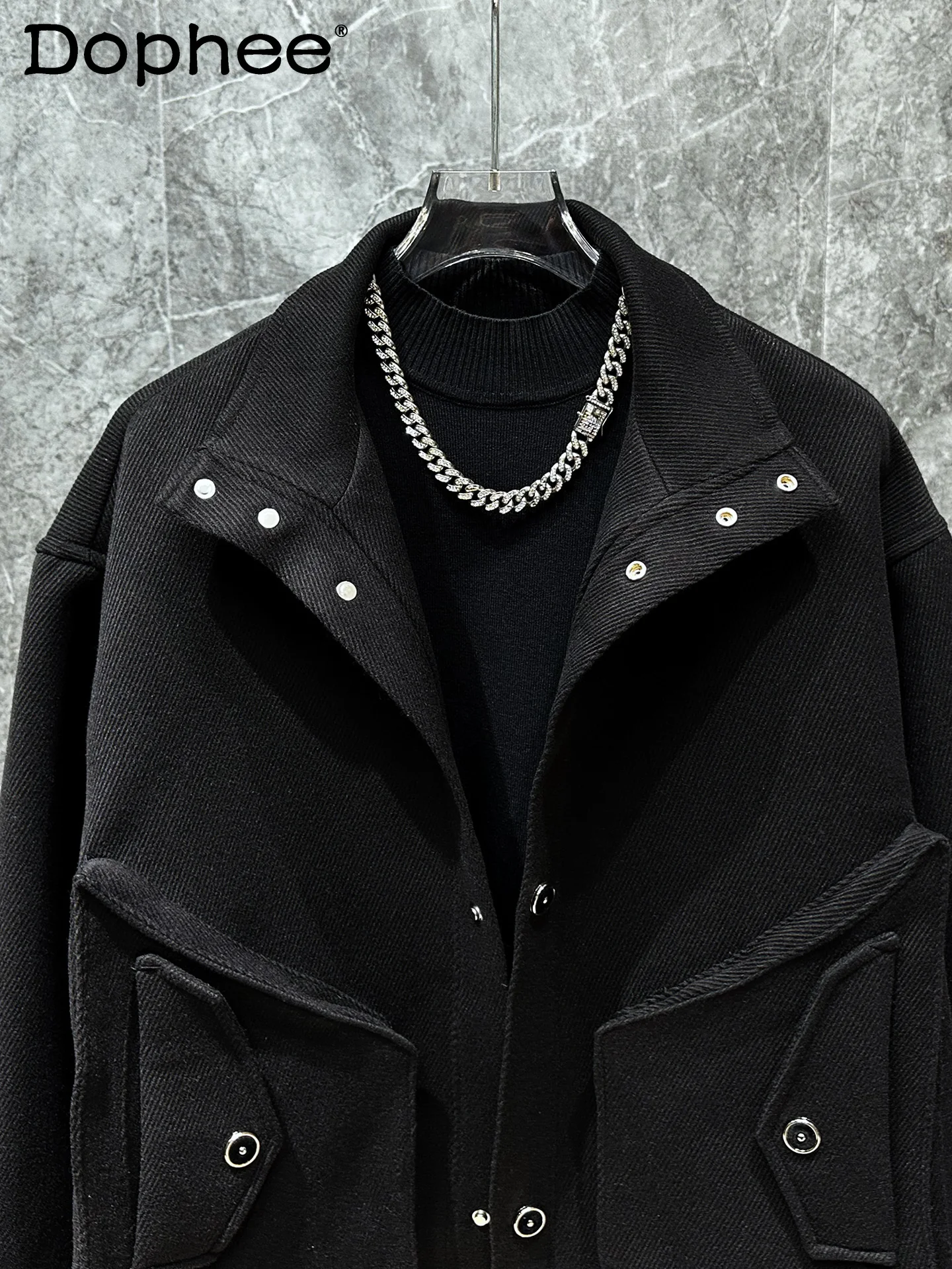 Autumn Winter New Fashion Trend Warm Short Jacket Korean Style Casual Loose Padded Shoulder Coat Ins Trend Men
Autumn Winter New Fashion Trend Warm Short Jacket Korean Style Casual Loose Padded Shoulder Coat Ins Trend Men