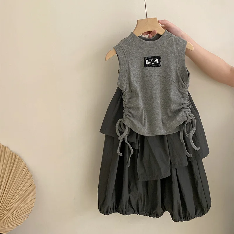 Girls' European and American Style Vest, 2025 Summer New Drawstring Pleated Short Sleeved Fart Curtain Skirt Two-piece Set
Girls' European and American Style Vest, 2025 Summer New Drawstring Pleated Short Sleeved Fart Curtain Skirt Two-piece Set