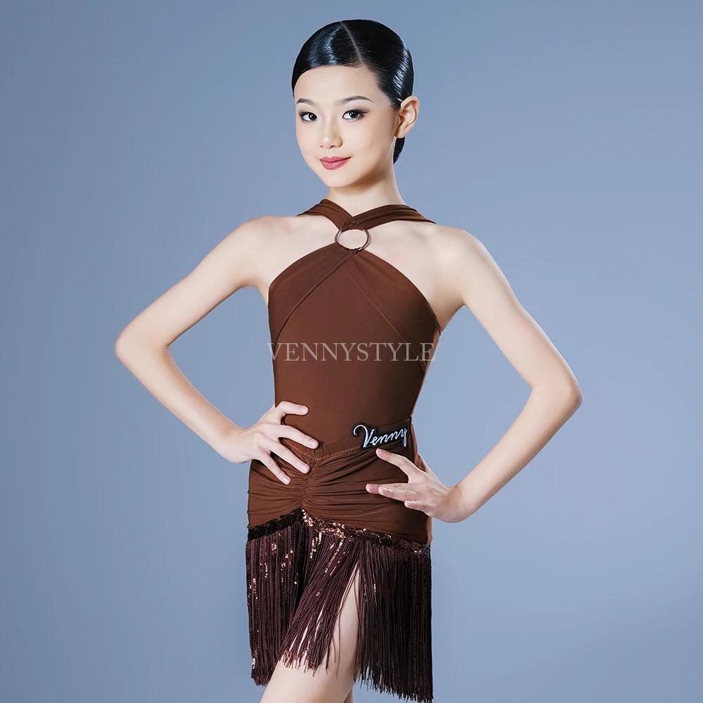 Vennystyle Latin Dance Costume New Summer Separate Practice Suit with Sequins Fringe Half Skirt Ballroom Training Wear
Vennystyle Latin Dance Costume New Summer Separate Practice Suit with Sequins Fringe Half Skirt Ballroom Training Wear