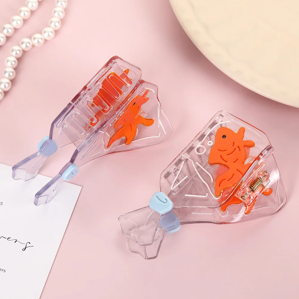 DS 9.5CM Large Goldfish Bag Hair Claw Transparent Acetate Claw Clips Summer Beach Hair Clips Hair Accessories for Women Girls
DS 9.5CM Large Goldfish Bag Hair Claw Transparent Acetate Claw Clips Summer Beach Hair Clips Hair Accessories for Women Girls