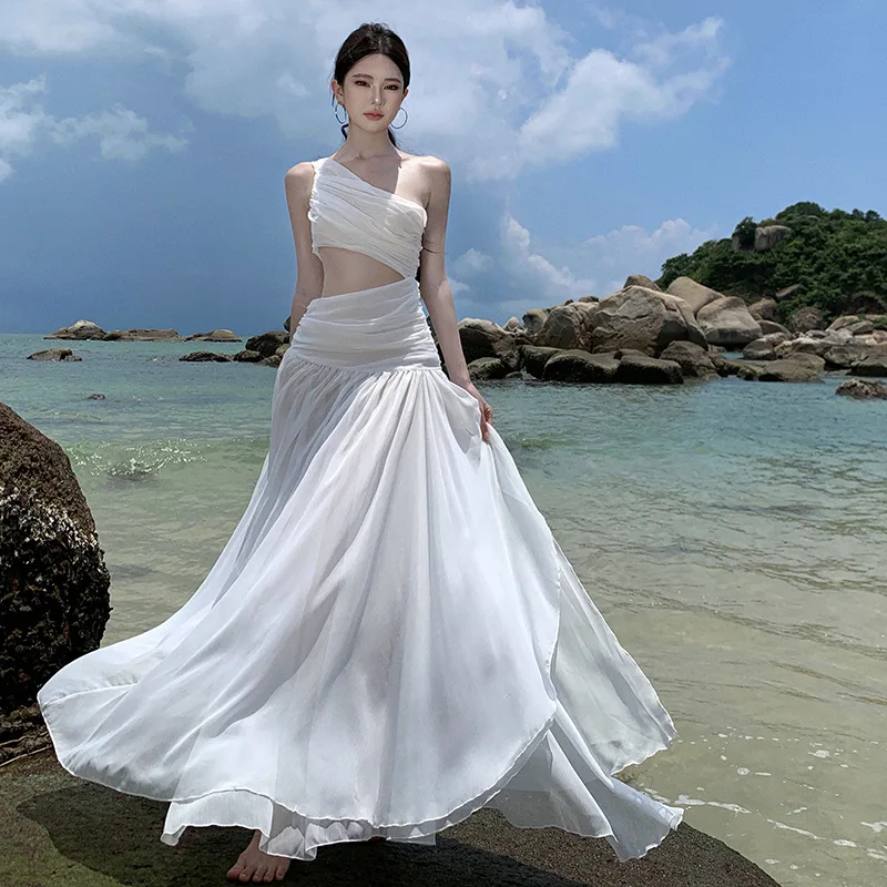 2025 French Hollowed Out Sloping Shoulder Sleeveless Dress, Summer High-end Feeling, Seaside Vacation Temperament, Long Skirt
2025 French Hollowed Out Sloping Shoulder Sleeveless Dress, Summer High-end Feeling, Seaside Vacation Temperament, Long Skirt
