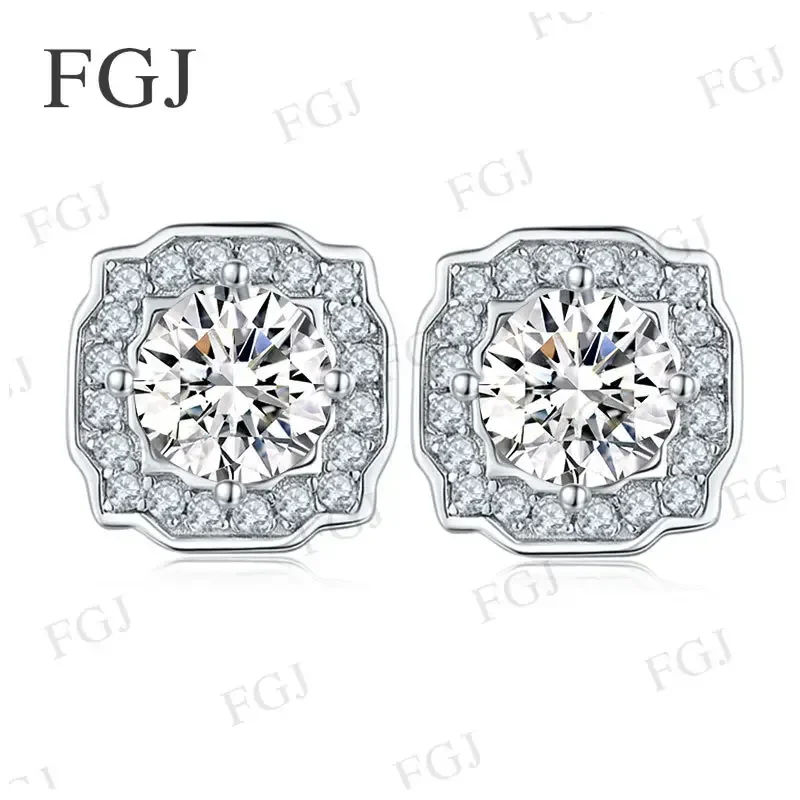 White 0.5-1ct Moissanite Earring S925 Sterling Sliver Plated 18k White Gold Wedding Engagement Fine Jewelry Earrings For Women
White 0.5-1ct Moissanite Earring S925 Sterling Sliver Plated 18k White Gold Wedding Engagement Fine Jewelry Earrings For Women