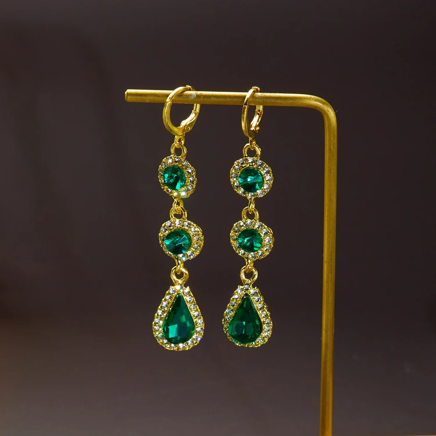 Luxury Crystal Zircon Water Drop Earrings for Women Vintage Elegance Long Hanging Earring Bridal Party Wedding Jewelry Ornament
Luxury Crystal Zircon Water Drop Earrings for Women Vintage Elegance Long Hanging Earring Bridal Party Wedding Jewelry Ornament