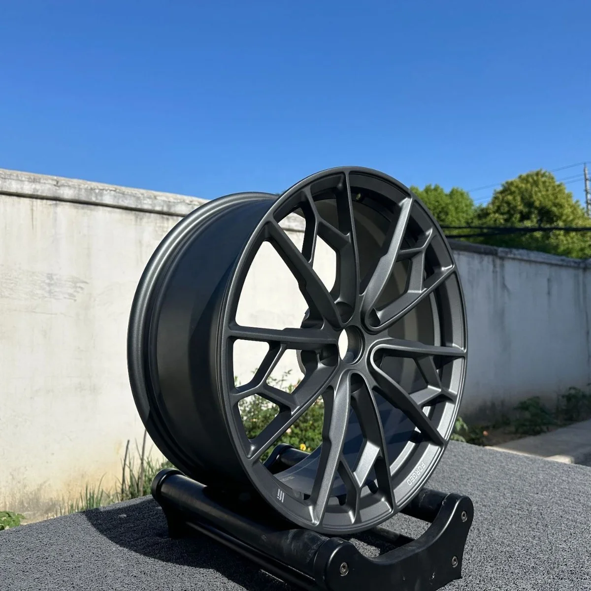 Aluminum alloy spinning lightweight modified wheel rim 15/16/17/18/19/20 inch suitable for 90% models
Aluminum alloy spinning lightweight modified wheel rim 15/16/17/18/19/20 inch suitable for 90% models