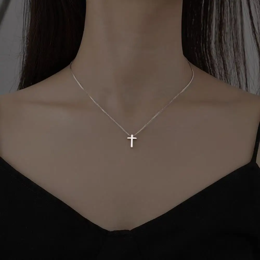 New 925 Sterling Silver Cross Necklace Simple Style Geometric Style Woman Pendant Choker Birthday Gift Exquisite Jewelry
New 925 Sterling Silver Cross Necklace Simple Style Geometric Style Woman Pendant Choker Birthday Gift Exquisite Jewelry