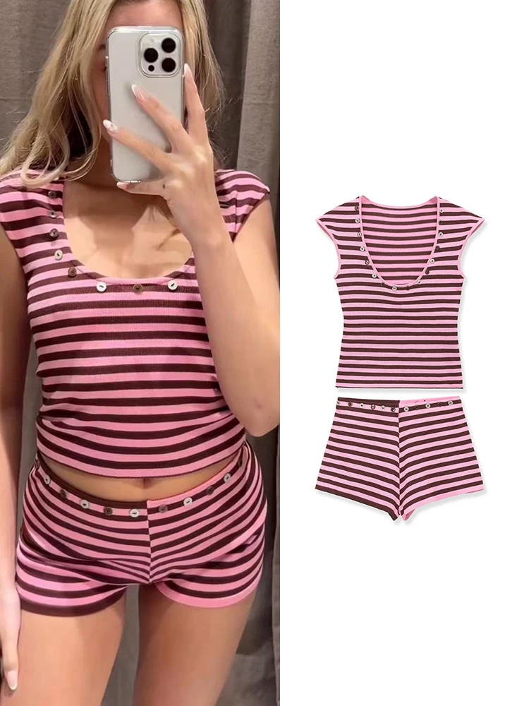 TFMLN Women Pink Brown Striped Shorts Set Sleeveless U-neck Slim Fit Top Chic Knitted Shorts New Button Decoration Suit
TFMLN Women Pink Brown Striped Shorts Set Sleeveless U-neck Slim Fit Top Chic Knitted Shorts New Button Decoration Suit