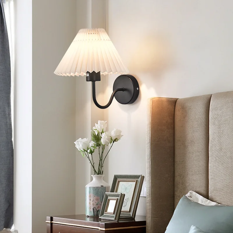 Nordic Indoor Wall Lamp E27 Bulb Fabric Lampshade Wall Sconces for Hotel Bedroom Bedside Living Room Stairs Home Decora Lights
Nordic Indoor Wall Lamp E27 Bulb Fabric Lampshade Wall Sconces for Hotel Bedroom Bedside Living Room Stairs Home Decora Lights