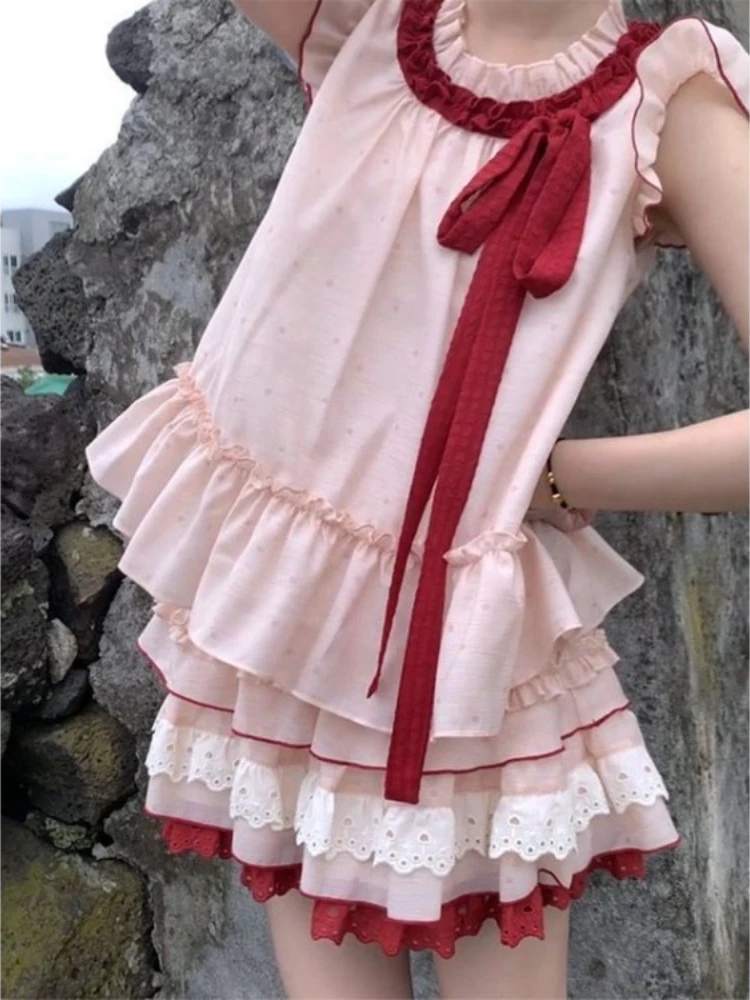 Japanese Sweet Bow Wave Point Flying Sleeve Top Women+ Y2k Lace Patchwork Cake Skirts 2025 Summer New Two Piece Sets
Japanese Sweet Bow Wave Point Flying Sleeve Top Women+ Y2k Lace Patchwork Cake Skirts 2025 Summer New Two Piece Sets