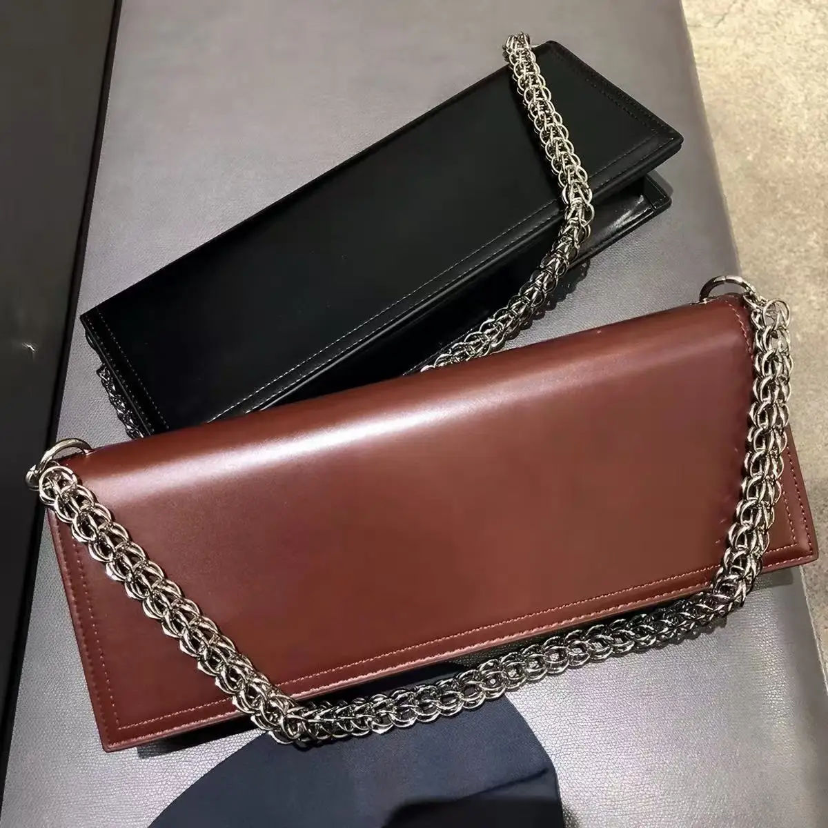 Fashion Metal Chain Square Bag High Quality Textured Women Handbag Luxury Clutch Purse Shoulder Underarm Bag Female Casual Bag
Fashion Metal Chain Square Bag High Quality Textured Women Handbag Luxury Clutch Purse Shoulder Underarm Bag Female Casual Bag