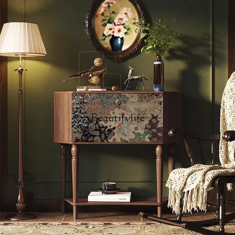Modern retro flower entrance integrated side cabinet, living room partition light luxury decoration entrance cabinet
Modern retro flower entrance integrated side cabinet, living room partition light luxury decoration entrance cabinet