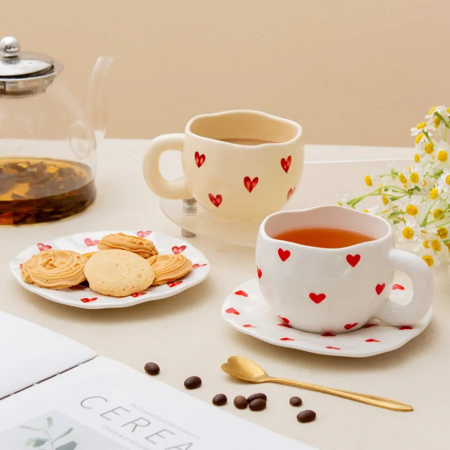 Ceramic afternoon tea set, cute handmade heart-shaped coffee cups and plates, red ceramic cups
Ceramic afternoon tea set, cute handmade heart-shaped coffee cups and plates, red ceramic cups