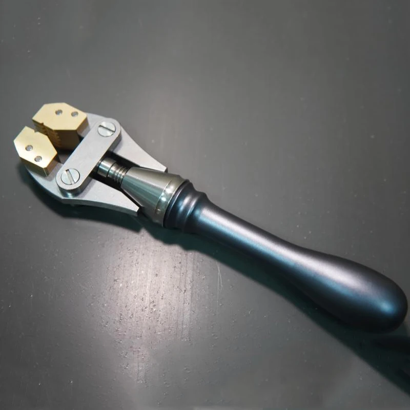 DIY Handheld Vise Jewelry Watch Hand Workpiece Clamp Crab Claw Pliers Clamping Tool
DIY Handheld Vise Jewelry Watch Hand Workpiece Clamp Crab Claw Pliers Clamping Tool
