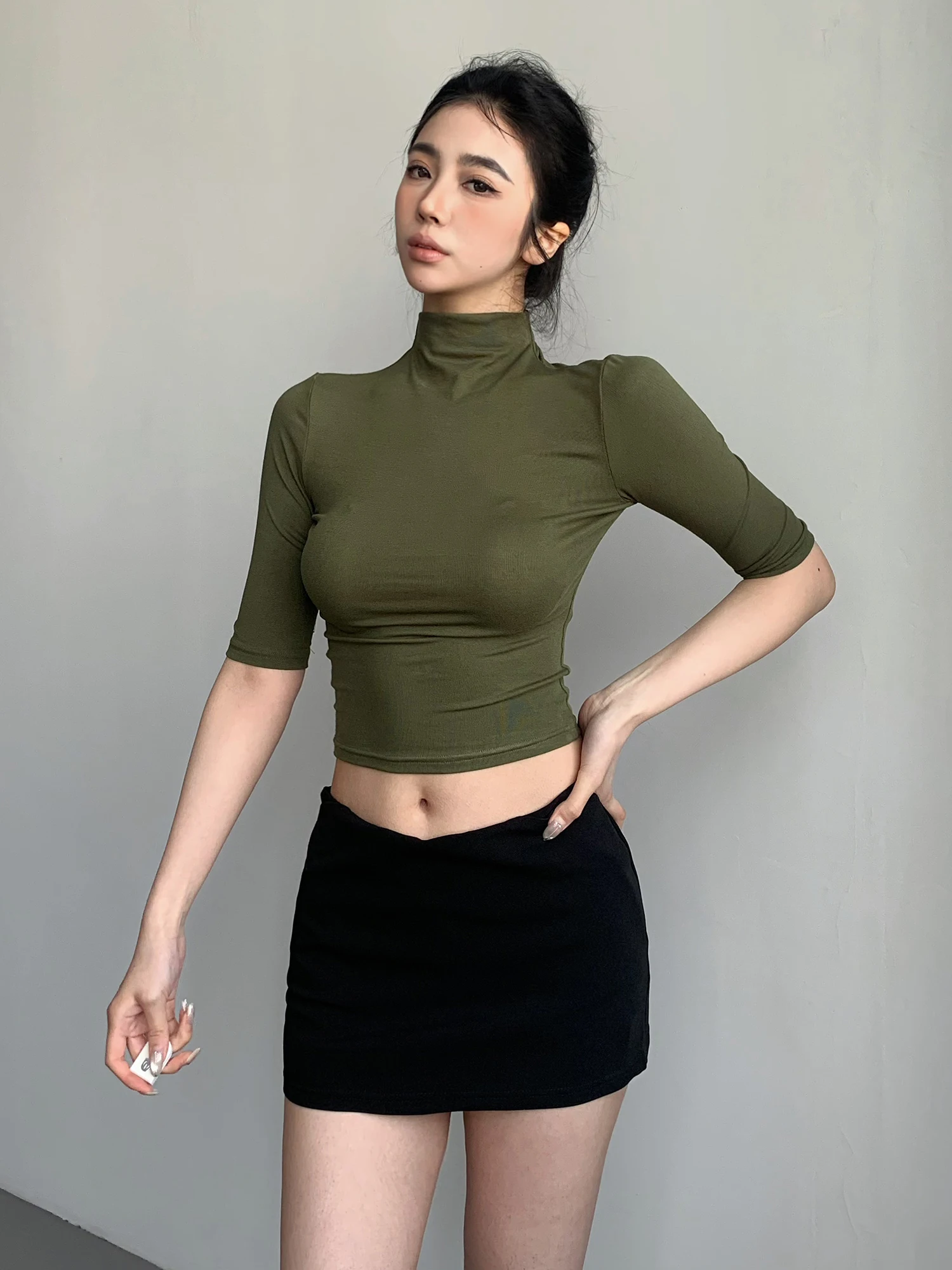 Spring Summer Women's Knitted Short Sleeve T-Shirt Slim Fit Base Shirt Waist Cinched Short Tight Top Fashionable Casual Style
Spring Summer Women's Knitted Short Sleeve T-Shirt Slim Fit Base Shirt Waist Cinched Short Tight Top Fashionable Casual Style