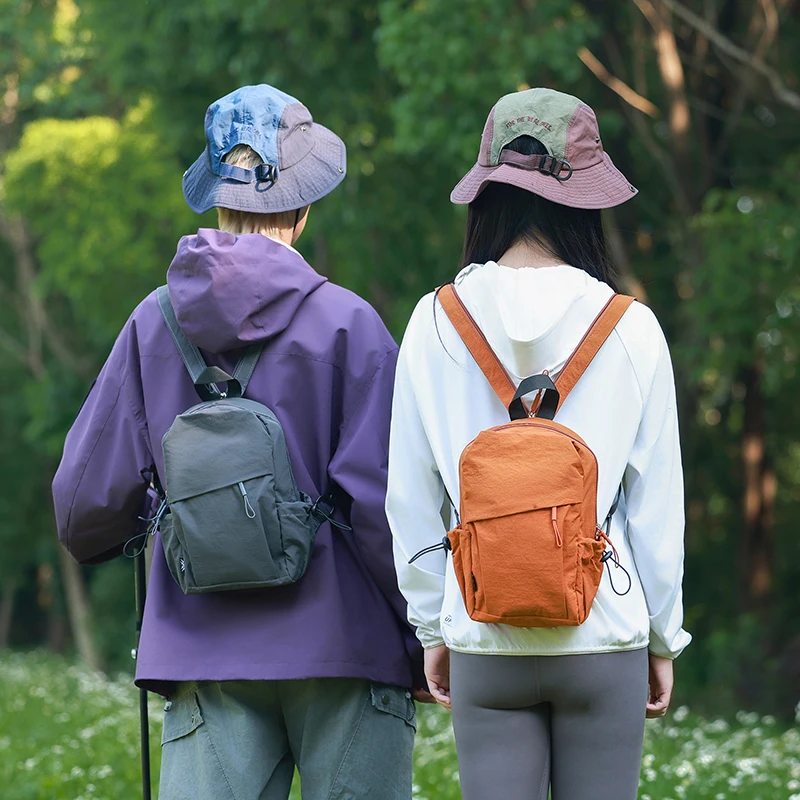 Горячие модели легких компактных мужчин и женщин большой вместимости с одинаковым повседневным рюкзаком, прочными дорожными рюкзаками для улицы
Горячие модели легких компактных мужчин и женщин большой вместимости с одинаковым повседневным рюкзаком, прочными дорожными рюкзаками для улицы