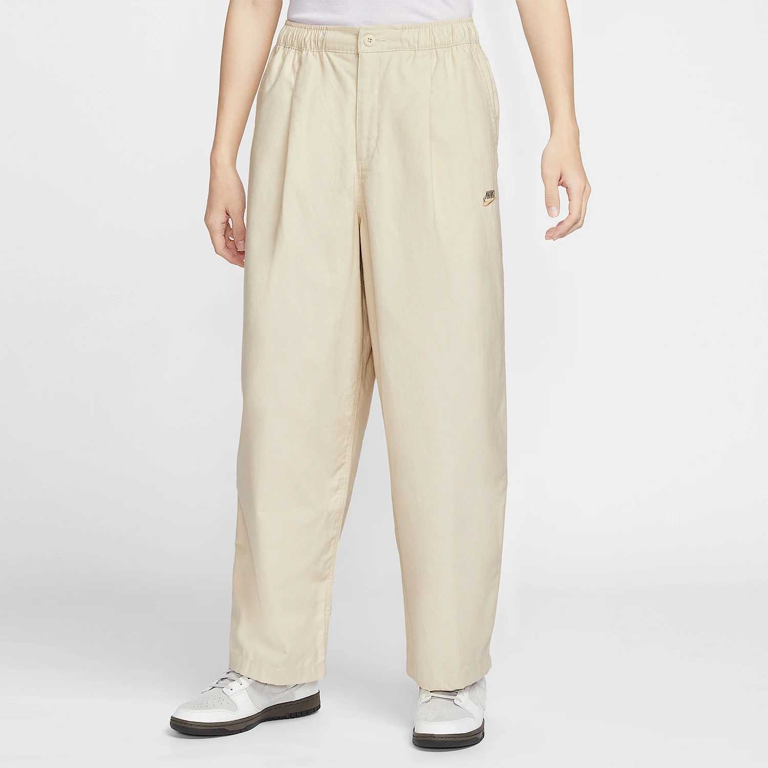 Оригинальные мужские толстые брюки Nike Sportswear Club HV1424-229
Оригинальные мужские толстые брюки Nike Sportswear Club HV1424-229
