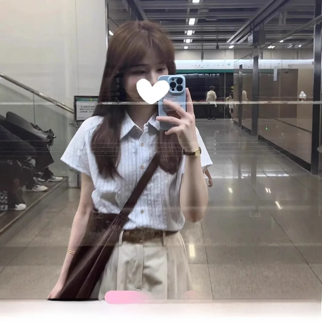 Blue Striped Short Sleeve Shirt Women's Summer Design Unique Small Size Top Loose Fit Polyester Fiber 100% Casual Wear
Blue Striped Short Sleeve Shirt Women's Summer Design Unique Small Size Top Loose Fit Polyester Fiber 100% Casual Wear
