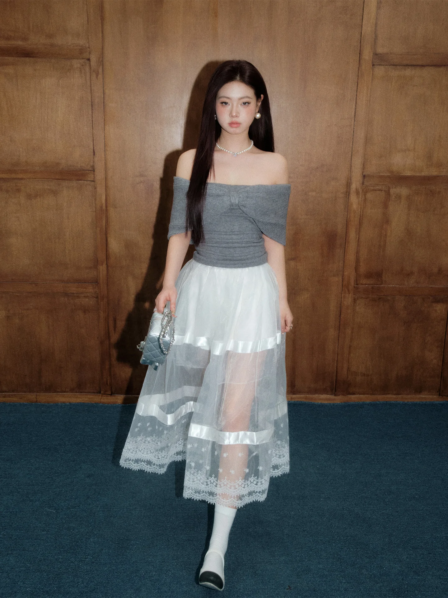 Юбка-миди Olivia Duo с кружевными вставками и высокой талией, универсальная, А-силуэт, для повседневной носки, из полиэстера, облегающая
Юбка-миди Olivia Duo с кружевными вставками и высокой талией, универсальная, А-силуэт, для повседневной носки, из полиэстера, облегающая