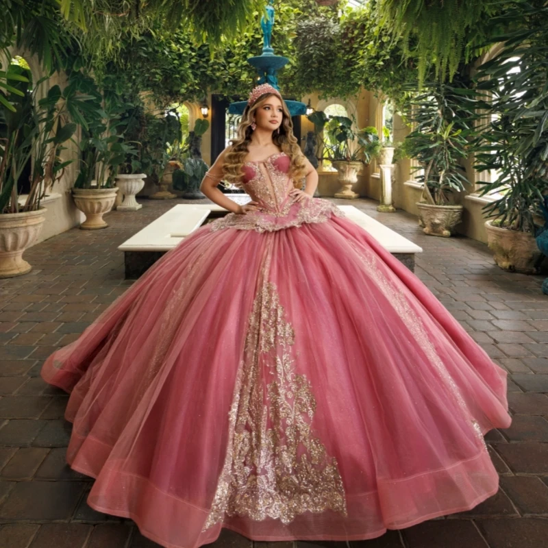 Rose Red Shiny Ball Gown Quinceanera Dresses Gold Applique Lace Beading Crystal Tull Corset Off Shoulder Sweet 16 Dress vestidos
Rose Red Shiny Ball Gown Quinceanera Dresses Gold Applique Lace Beading Crystal Tull Corset Off Shoulder Sweet 16 Dress vestidos