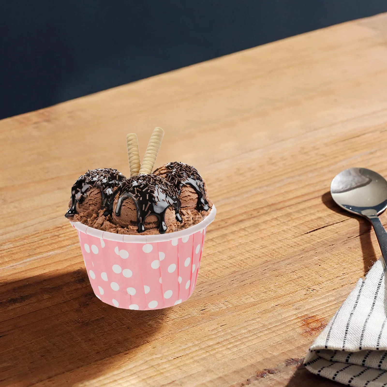 50pcs Disposable Ice Cream Cups Paper Dessert Bowls Pink Dot Medium Size Suitable for Parties Weddings Camping Yogurt
50pcs Disposable Ice Cream Cups Paper Dessert Bowls Pink Dot Medium Size Suitable for Parties Weddings Camping Yogurt