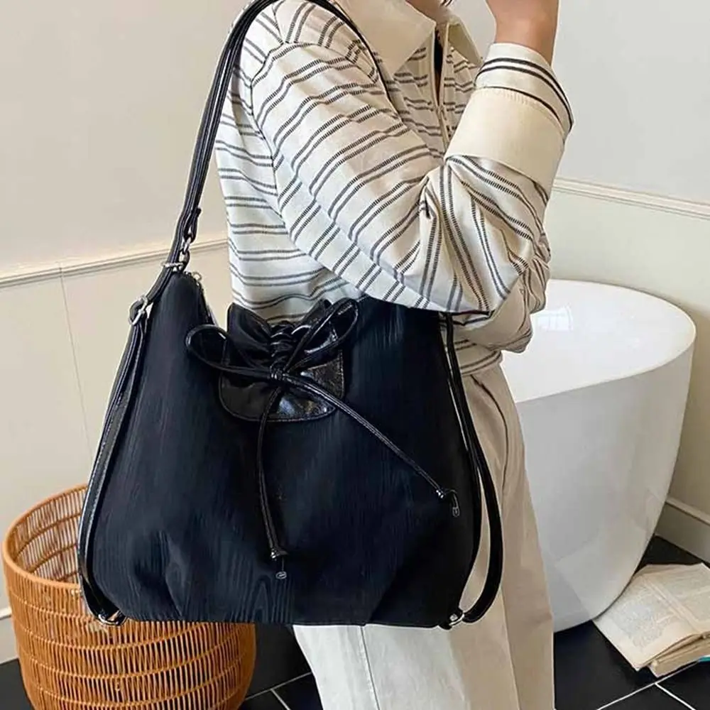 Solid Color Silver Bow Backpack Korean Style Large Capacity Balletcore Shoulder Bag Versatile Versatile Handbag Daily
Solid Color Silver Bow Backpack Korean Style Large Capacity Balletcore Shoulder Bag Versatile Versatile Handbag Daily