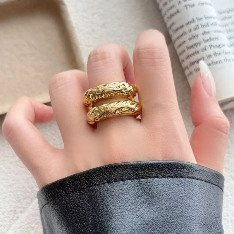 European Minimalist Double Layer Folded Metal Ring for Women Unique Design Gold And Silver Dual Color Daily Event Accessory
European Minimalist Double Layer Folded Metal Ring for Women Unique Design Gold And Silver Dual Color Daily Event Accessory