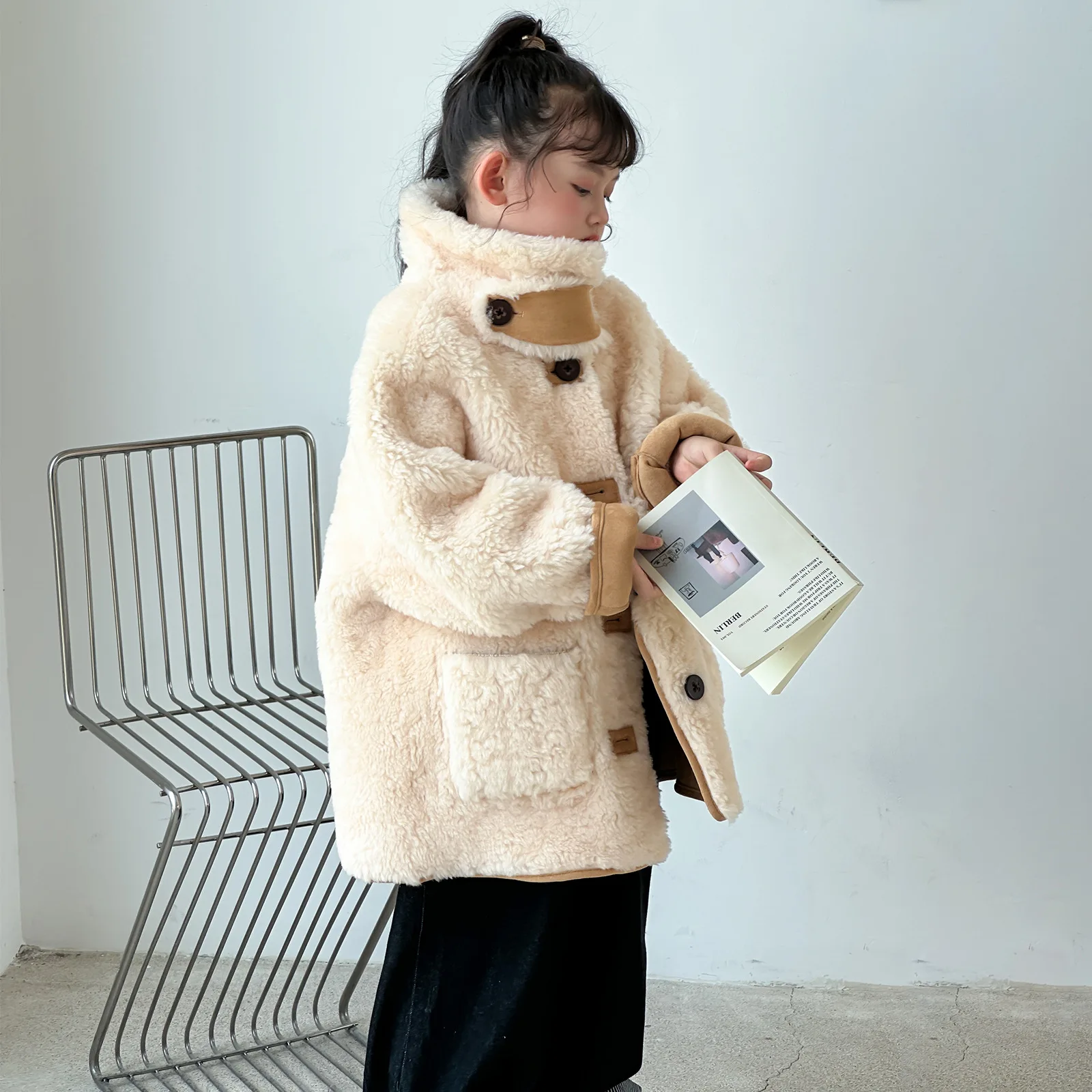 Children's Fur Coat Thickened Warm 100% Wool Girls' Coat 2025 New Winter Kids Clothes 6-15 Years RM311
Children's Fur Coat Thickened Warm 100% Wool Girls' Coat 2025 New Winter Kids Clothes 6-15 Years RM311