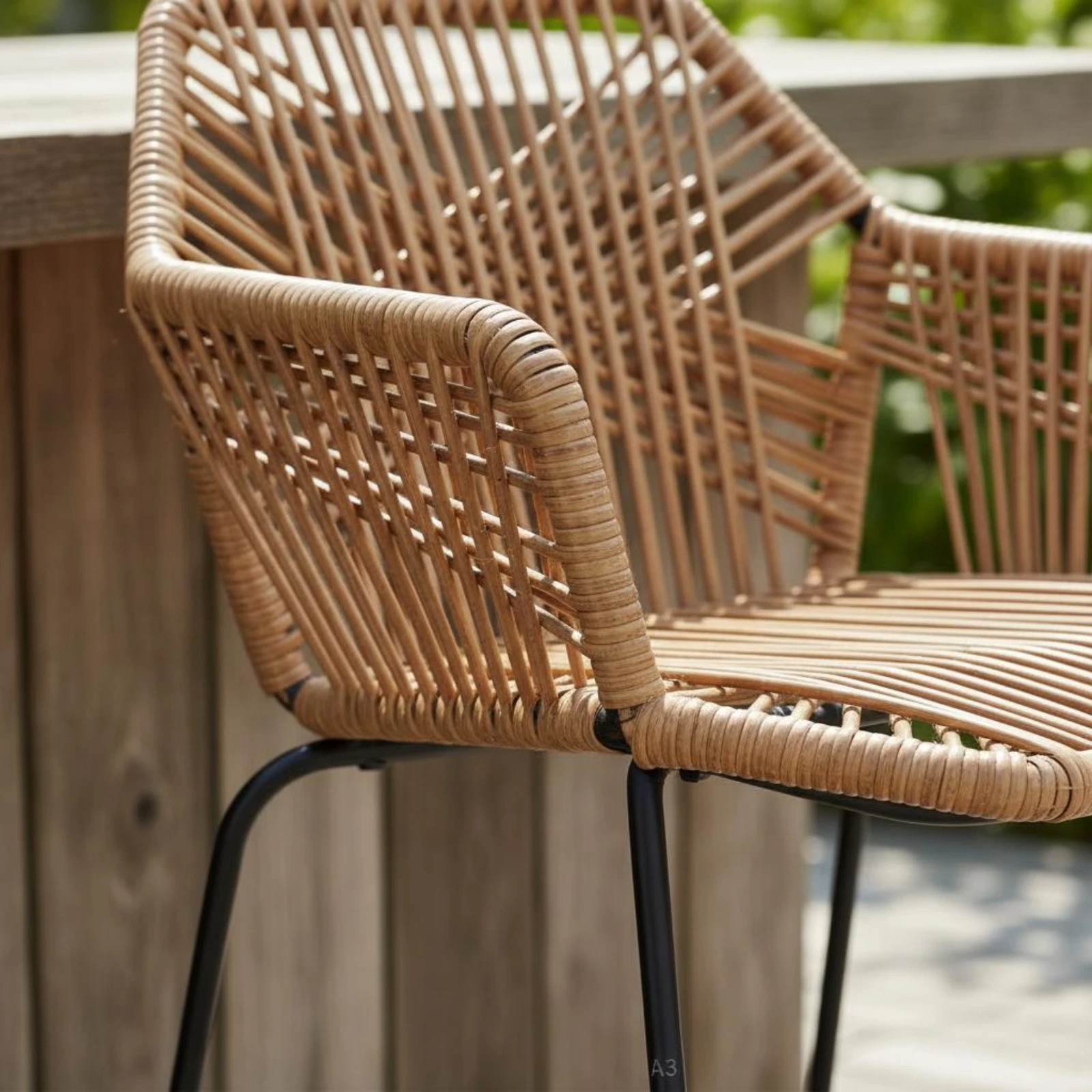 Rattan Bar Stool Nordic Design Wicker Bar Chair Outdoor Wicker Barstool Metal Frame Barstool with Footrest Breathable Seat
Rattan Bar Stool Nordic Design Wicker Bar Chair Outdoor Wicker Barstool Metal Frame Barstool with Footrest Breathable Seat