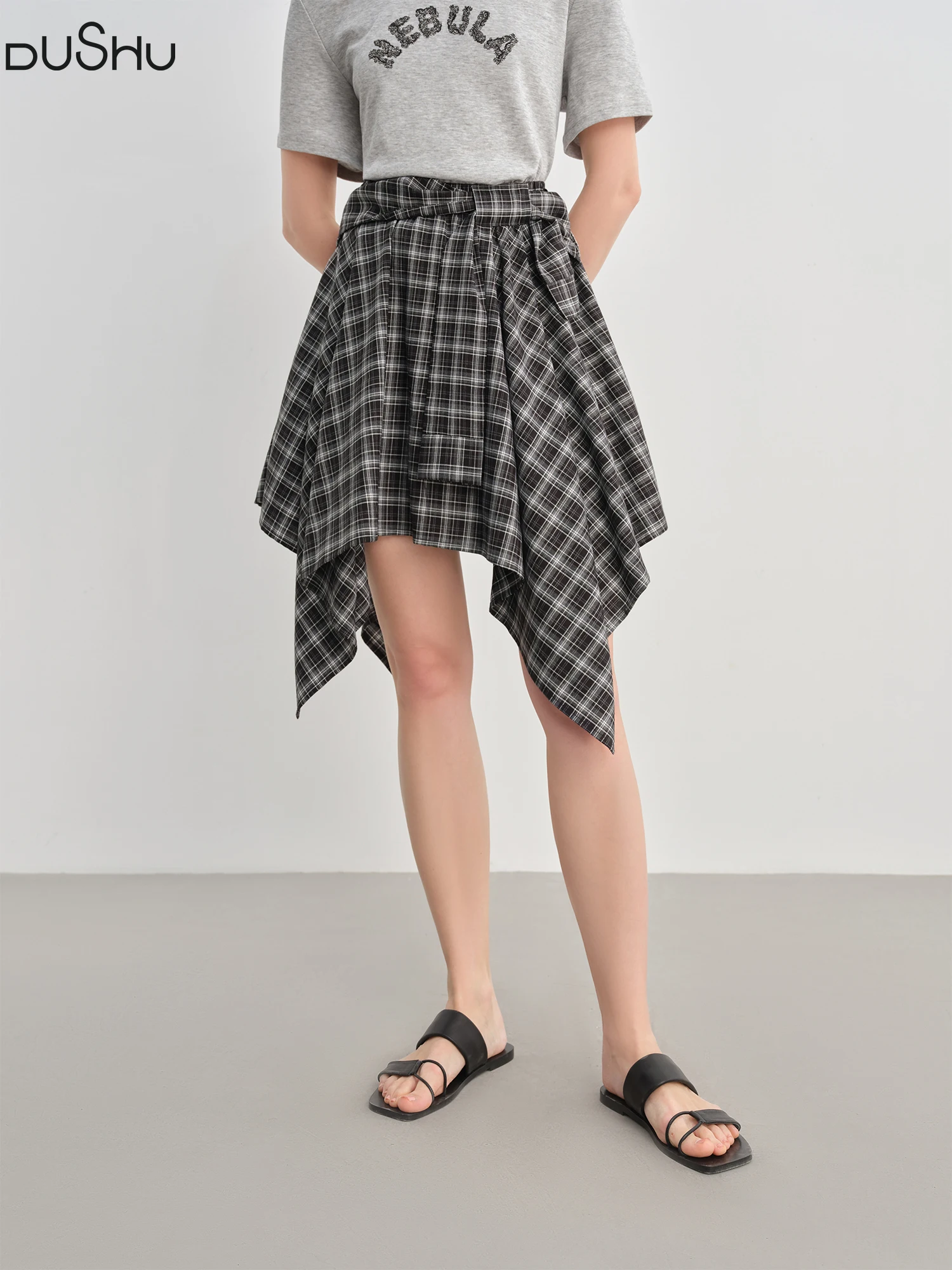 DUSHU Plus-Size Women's Vintage Black & White Color Clash Empire-Waisted A-Line Skirt - Summer 2025 New Arrival 25DS82773
DUSHU Plus-Size Women's Vintage Black & White Color Clash Empire-Waisted A-Line Skirt - Summer 2025 New Arrival 25DS82773