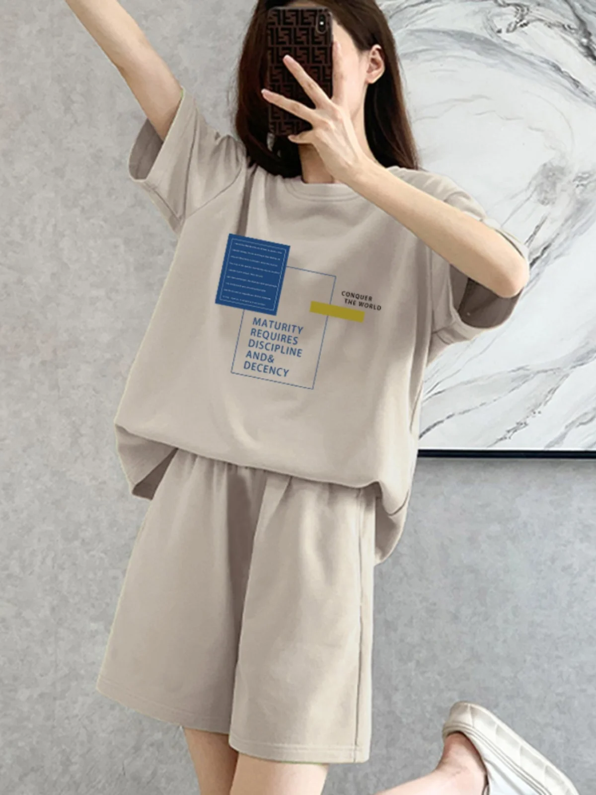 Casual Fashion Short Sleeve Shorts Set plus Size Women Summer Sports Large Size Outfit Cotton Blend round Neck Commute Style
Casual Fashion Short Sleeve Shorts Set plus Size Women Summer Sports Large Size Outfit Cotton Blend round Neck Commute Style