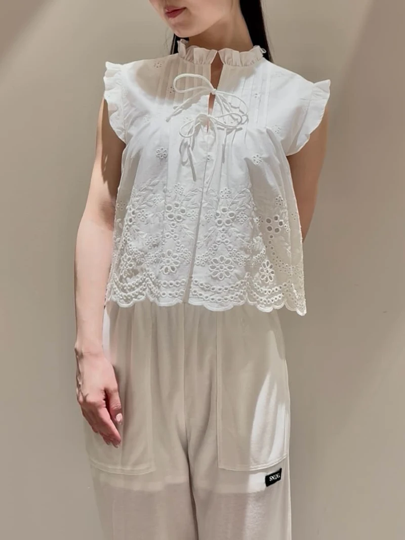 Elegant Sweet Lace Embroidery Hook Flower Shirt Bow Tie Sleeveless Spring Summer New Arrival Women's Business Casual Polyester
Elegant Sweet Lace Embroidery Hook Flower Shirt Bow Tie Sleeveless Spring Summer New Arrival Women's Business Casual Polyester