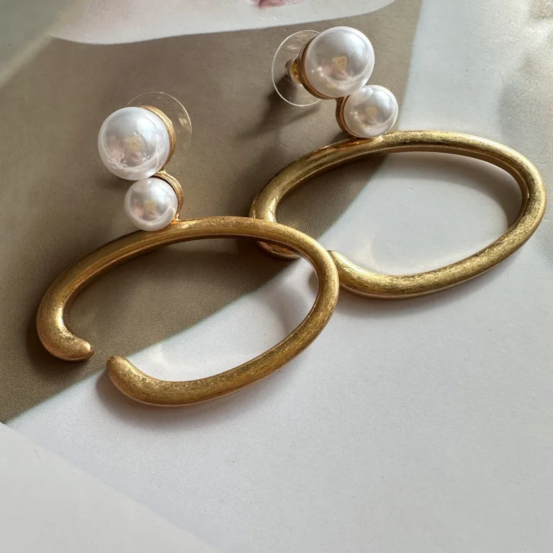 YEEVAA Retro Matte Gold Hoop Pearl Drop Earrings, Double Pearl Stud Statement Dangle Earrings Trendy Vintage Jewelry for Women
YEEVAA Retro Matte Gold Hoop Pearl Drop Earrings, Double Pearl Stud Statement Dangle Earrings Trendy Vintage Jewelry for Women