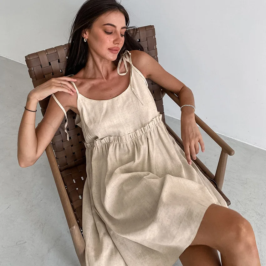 Solid Color Leace-up Spaghetti Strap Dresses Women Fashion Folds A-line Mini Dress Temperament Lady Commuting Short Vestidos New
Solid Color Leace-up Spaghetti Strap Dresses Women Fashion Folds A-line Mini Dress Temperament Lady Commuting Short Vestidos New